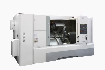 Горизонтальный токарный станок с ЧПУ IRRIS STL-18